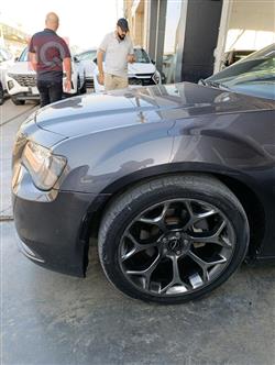 کرایسلەر 300